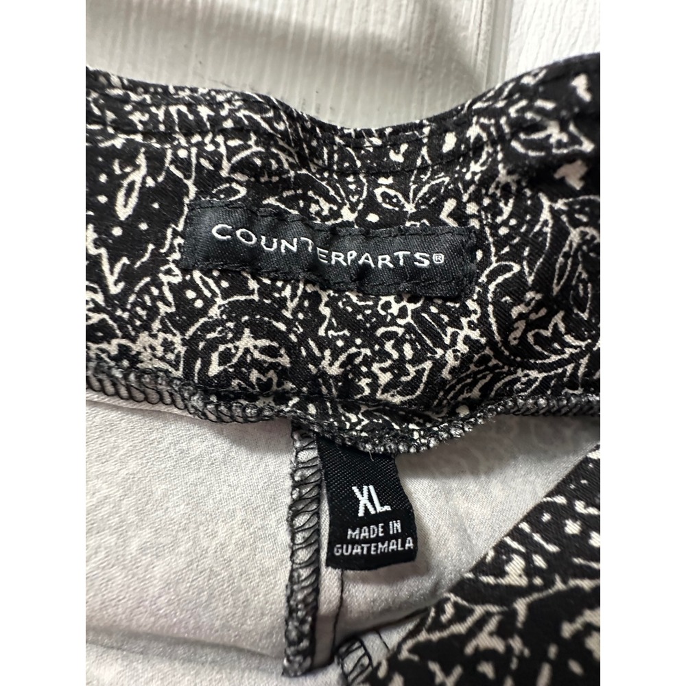 Counterparts Womens XL Black White Paisley Pull On Cropped Pants Button Hem - Picture 5 of 10
